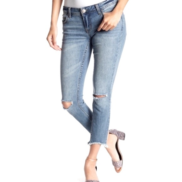 Free People Denim - Free People Light Wash Distressed Cropped Raw Hem Jeans
